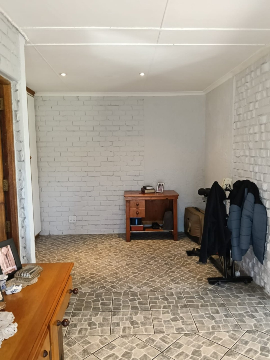 3 Bedroom Property for Sale in Wavecrest Eastern Cape